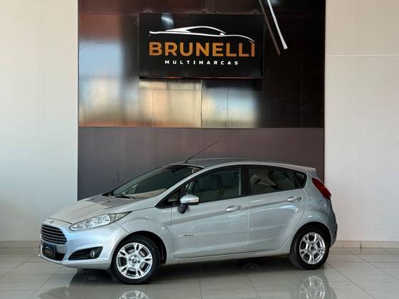 FORD FIESTA 1.6 TITANIUM HATCH 16V FLEX 4P AUTOMÁTICO FORD FIESTA 1.6 TITANIUM HATCH 16V FLEX 4P AUTOMÁTICO